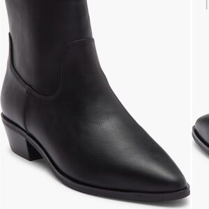 Sleek Black Heeled Boots for Women